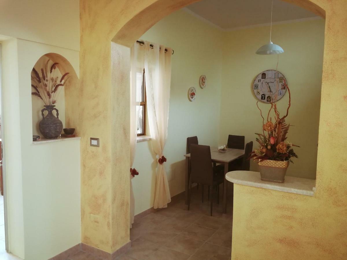 Casa Debby Villa Porto Torres Exterior photo